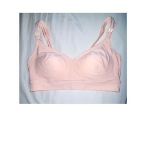 NWOT WIRELESS COMFORTABLE PINK BRA BY WARNERS!